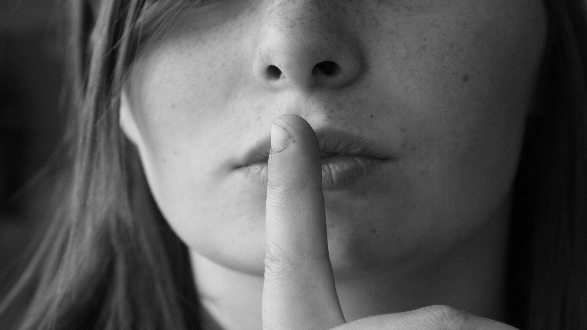 La ciencia dice que guardar secretos es perjudicial para la salud1920