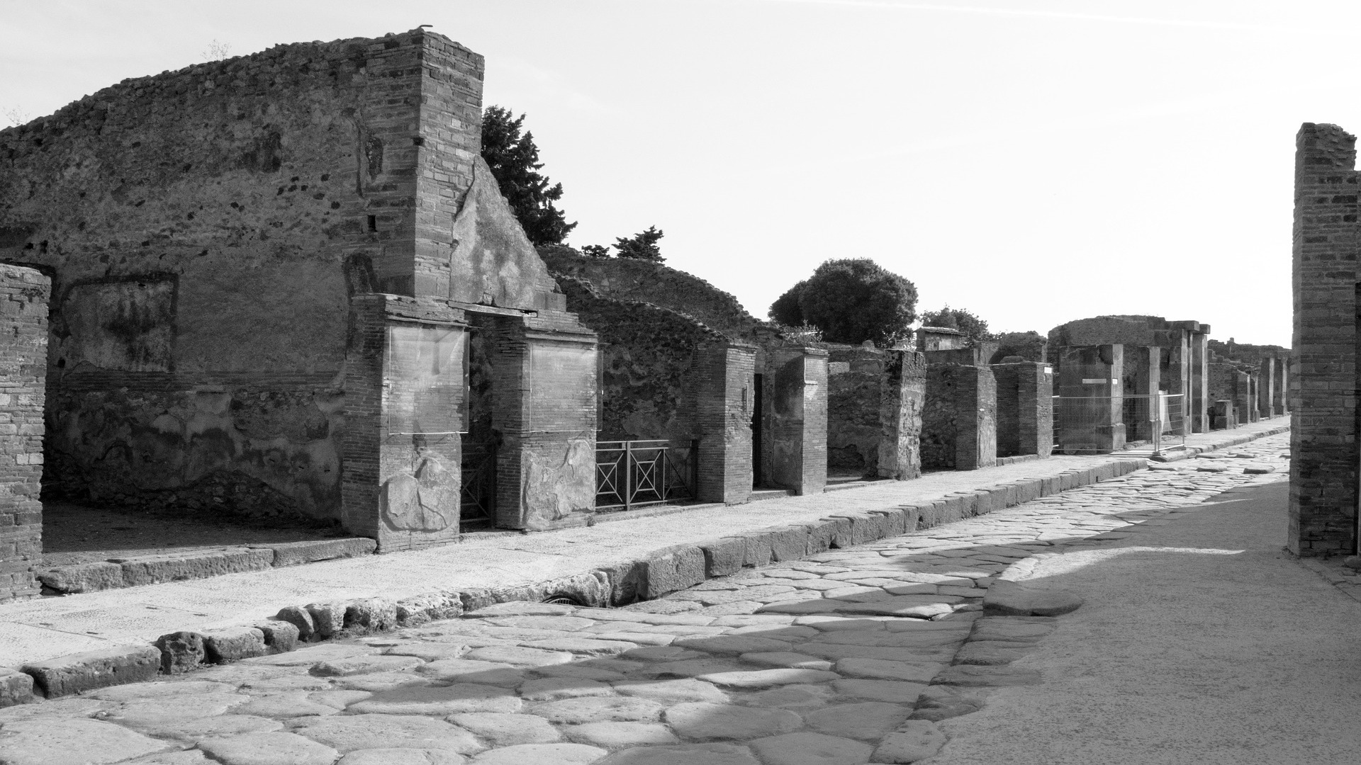 los-objetos-malditos-que-se-devolvieron-a-pompeya-1920